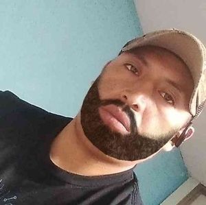 Meet your Posher, Efrain